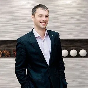  Виталий Макаров