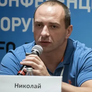  Николай Павлов