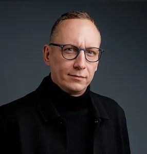 Павел Перов