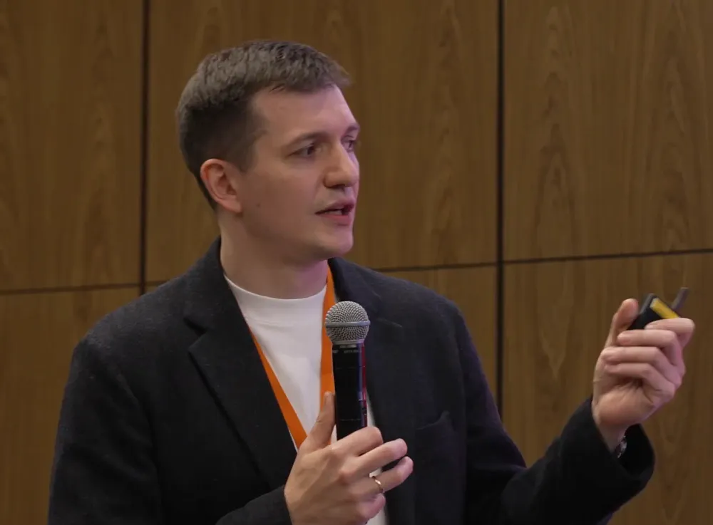 Redis Business Class: сессия «За деньги — да: как превратить клиентский сервис в источник дохода»