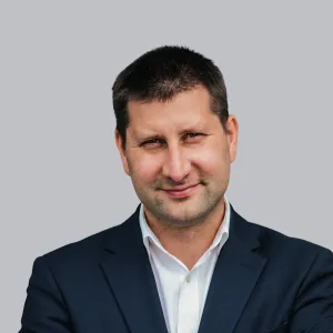 Виктор Рахманов