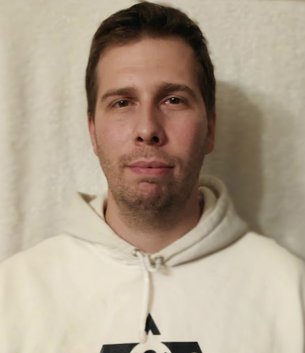 Денис Андронов