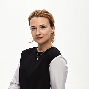 Мария Комарова