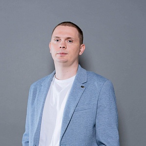 Александр Литвинов